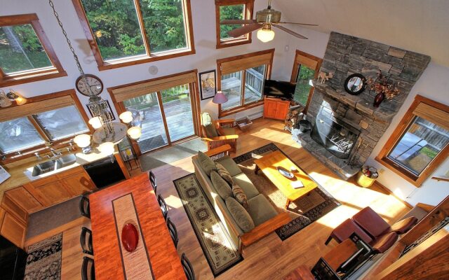 Mountain Mojo by RedAwning