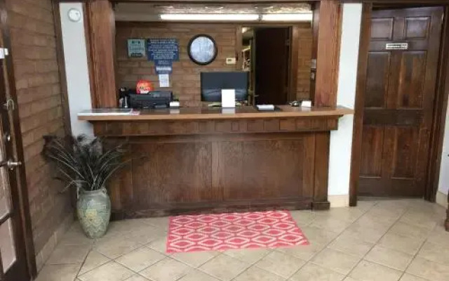 Rittiman Inn And Suites