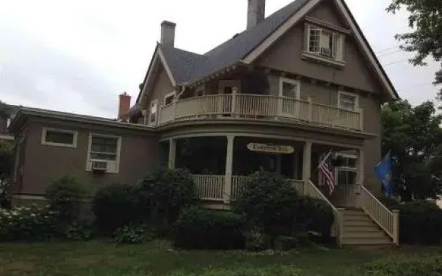 Everest Inn Bed and Breakfast