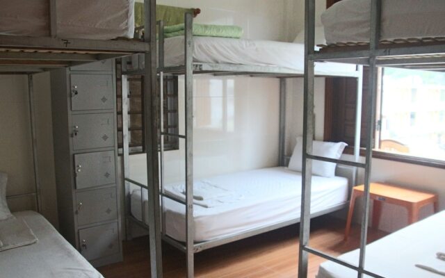 Van Anh Hostel