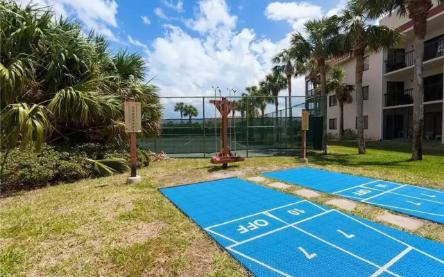 Ocean Village Club N14