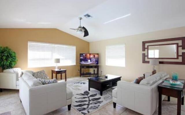 Waterfront Villa Sw Cape Id1512