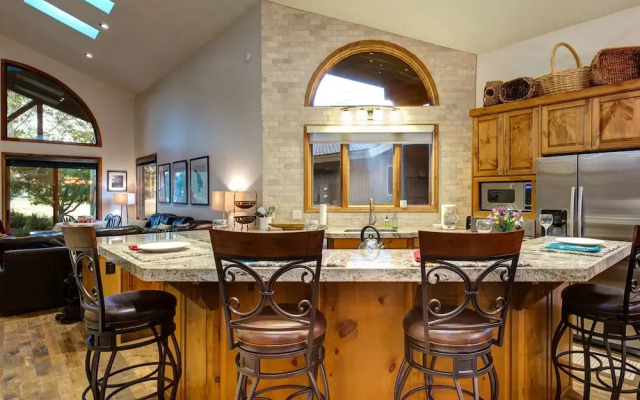 Abode at Four Lakes