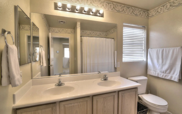 Bel Fleur - 6 Bed Home - Litchfield Park