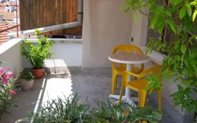 Guest House Kostandara