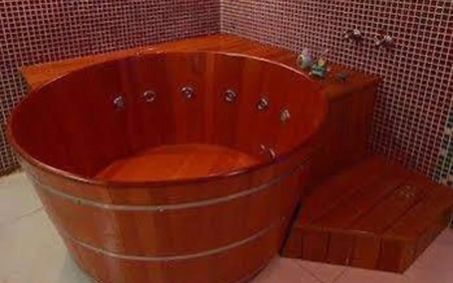 Red Green Motel - Adults Only