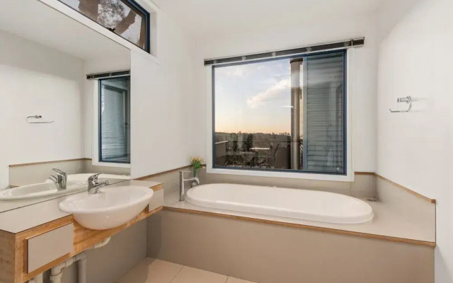 River Vineyard Retreat