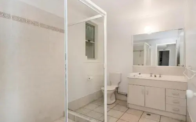 13 Brownell Drive Wategos Beach Beach House