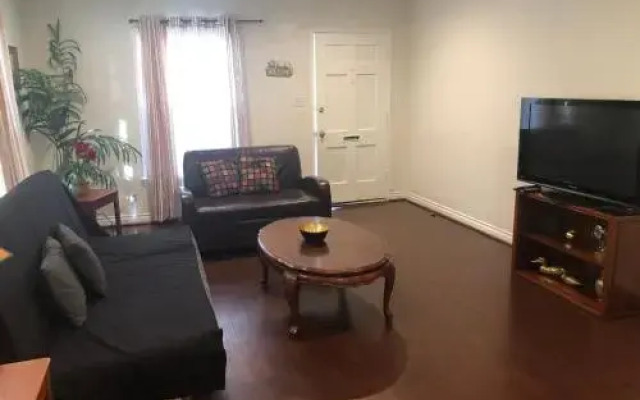 Center of the Valley one Bedroom