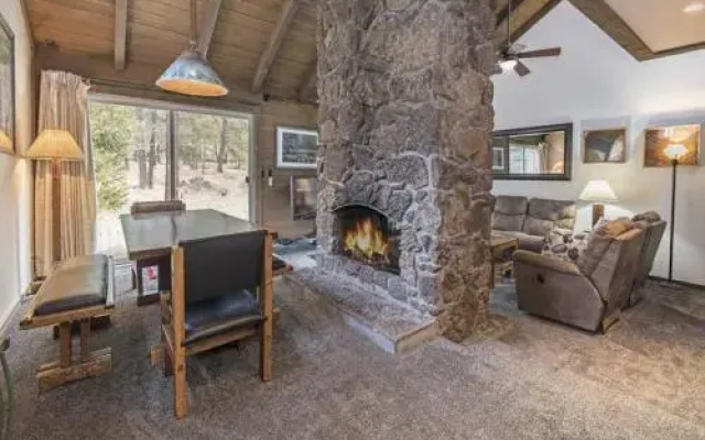 Landrise 10 - 3 Br home by RedAwning