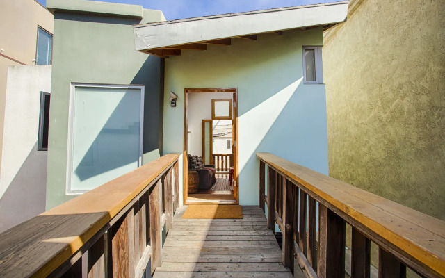VE Architectural Studio by RedAwning