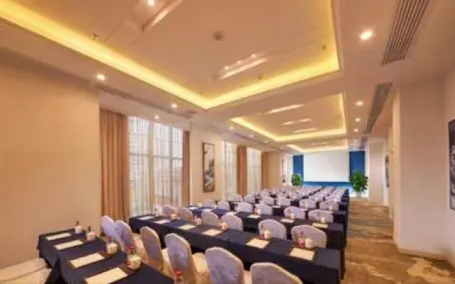 New Century Manju Hotel Beihai Yintan