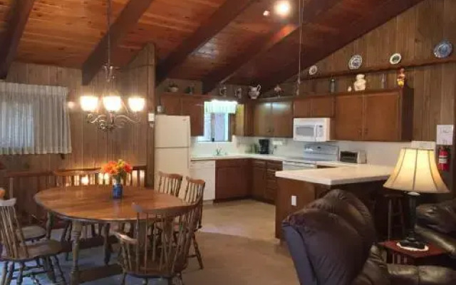 Papa Bear Cabin - 3BR/3BA Home