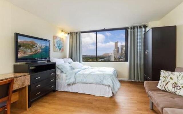 Cute Lovely Studio at the Monarch Hotel