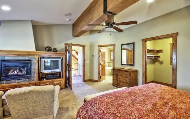 Frame Of Mind - ST16 - 4 Br Chalet