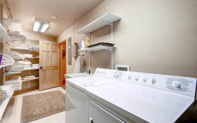 White Cloud House #523