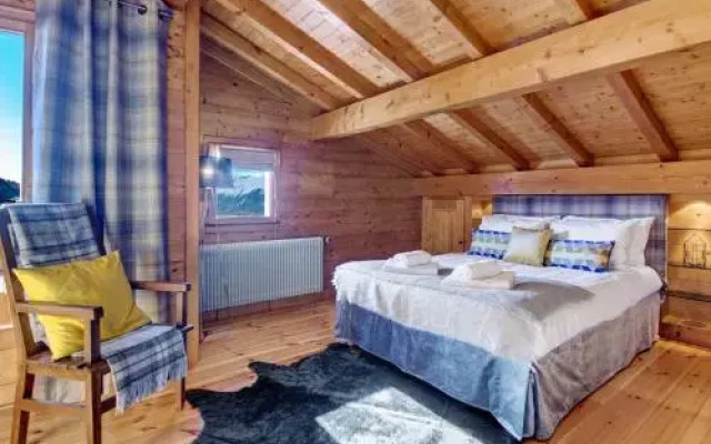 La Grange a L'Ours - OVO Network