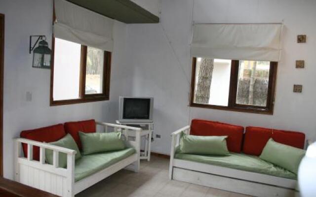 Punta Piedras, Cabañas de mar.