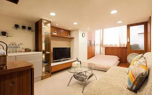 Hua Guan Suite