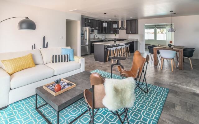 Spacious 4BR Home Pool by WanderJaunt