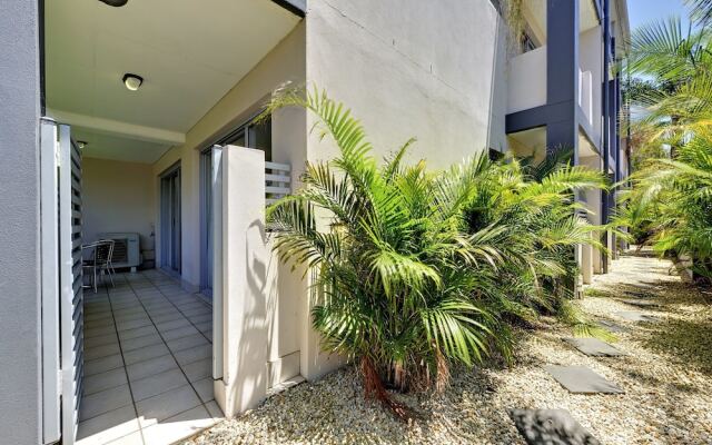 Shoal Bay Beachclub, Level 1, Bayside, 12