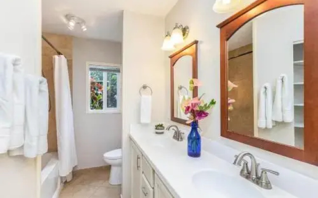 Leilani Kai Hale - 3 Br Home