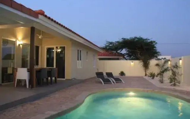 Mi Gusto Villa