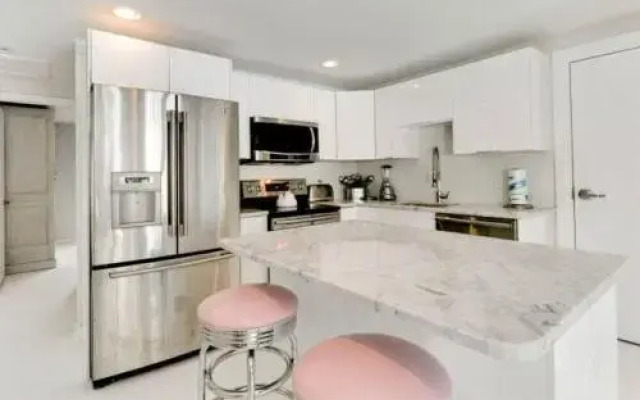 Sugar Plum Hideaway