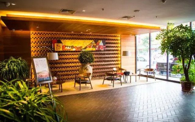 Linyi Hongcui Garden Hotel