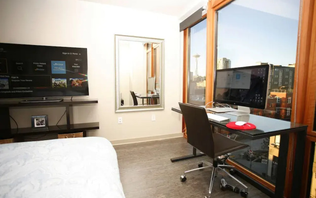 Arts District Apartments by Barsala