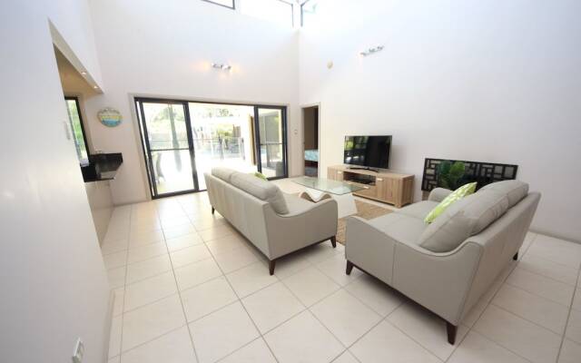 Nautilus at Hat Head