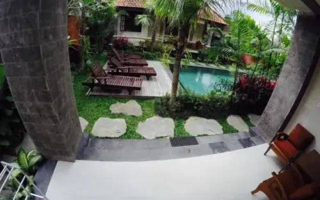 Cahyatika Bed & Breakfast