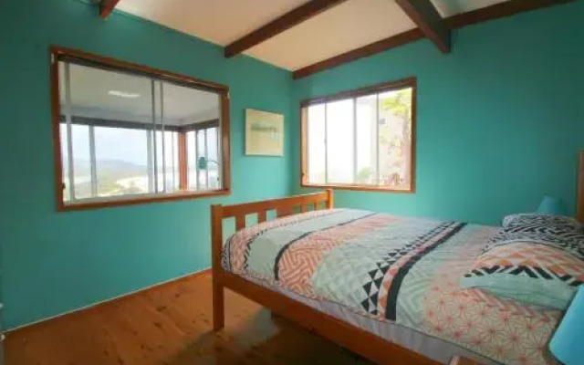 Bally High, 20 Dulconghi Street