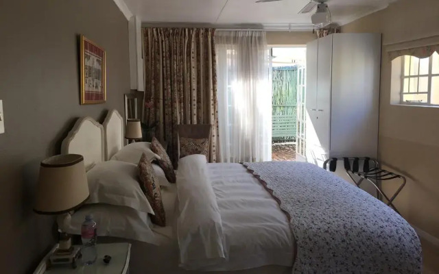 Chateau de Carolle B&B Guesthouse