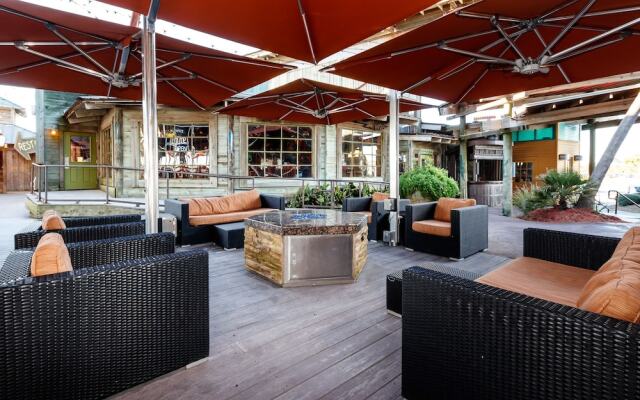 Islander 706 by RedAwning