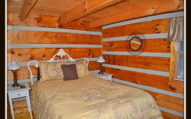 Olde Tyme Way Cabins 3526