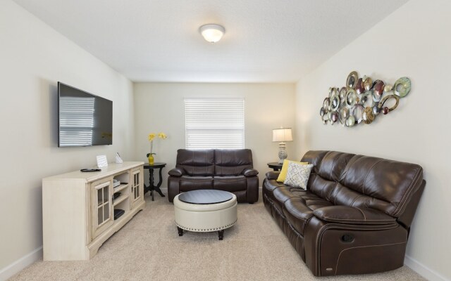 4784 Kings Castle Circle