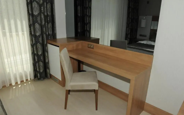 Cherry Garden City & Spa Hotel