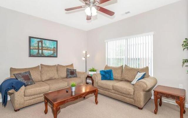 Home Away From Home, Fully-Equipped, 5min Downtown