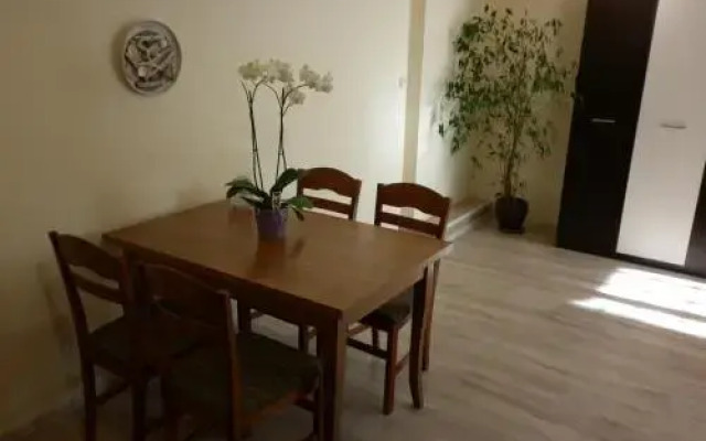 Orchid Apartments