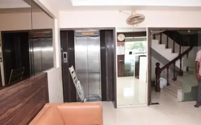 Hotel Ram Aariyas