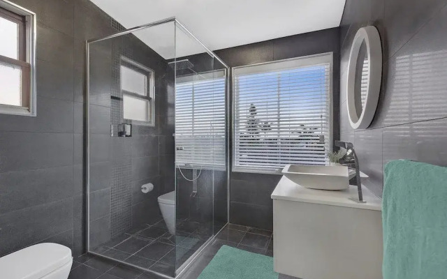 Waterview Beach House