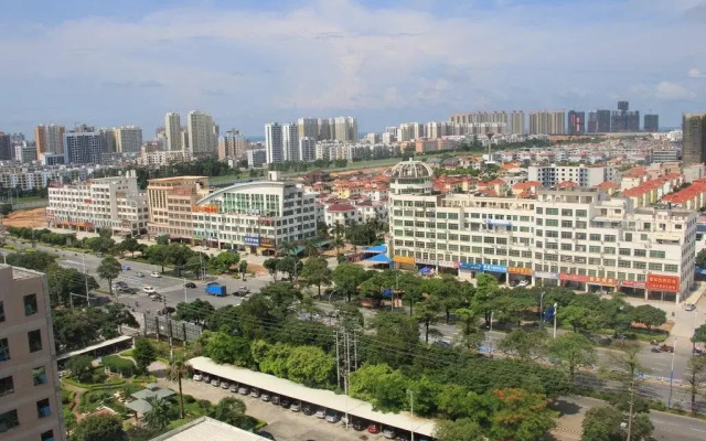 Beihai Bainian Fudi Hotel