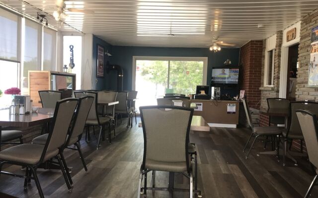 Shenstone Motor Inn & Restaurant