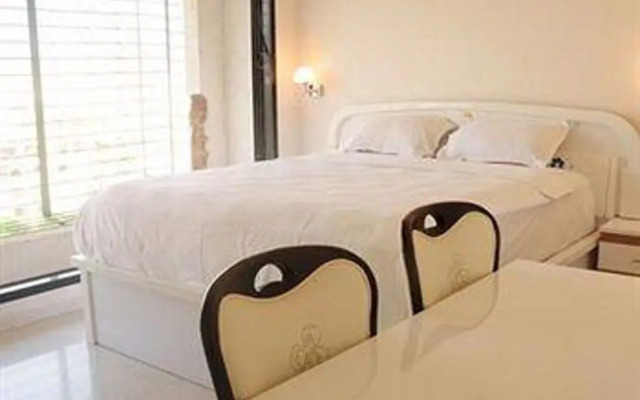 Astute Apartments Yayati