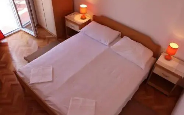 Apartments Jakov and Antonia