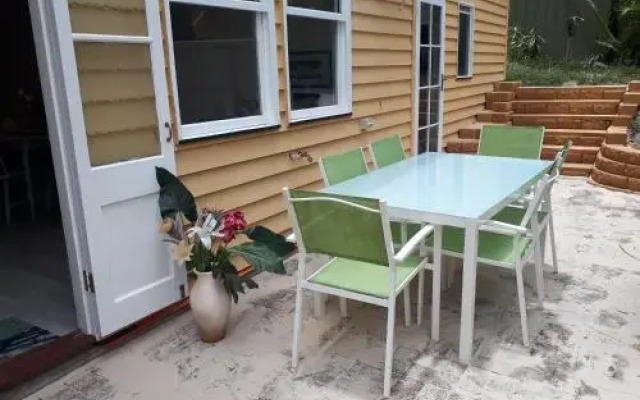 Retro Beach Flat