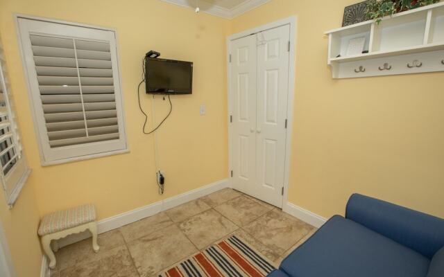 Inlet Reef 516 2 Bedroom Condo by RedAwning