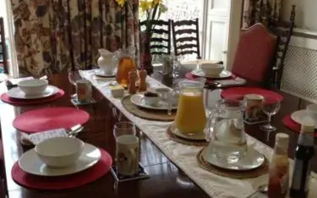 East Pallant Bed  Breakfast