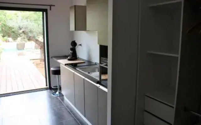 Sous Les oliviers - Charming B&B Climatisé